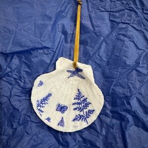 White and Blue Shell Ornament Holiday Hanging Décor